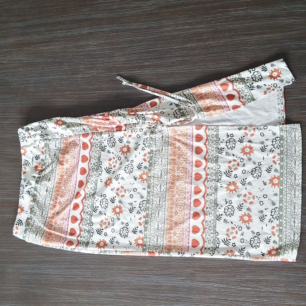 Two piece skirt set